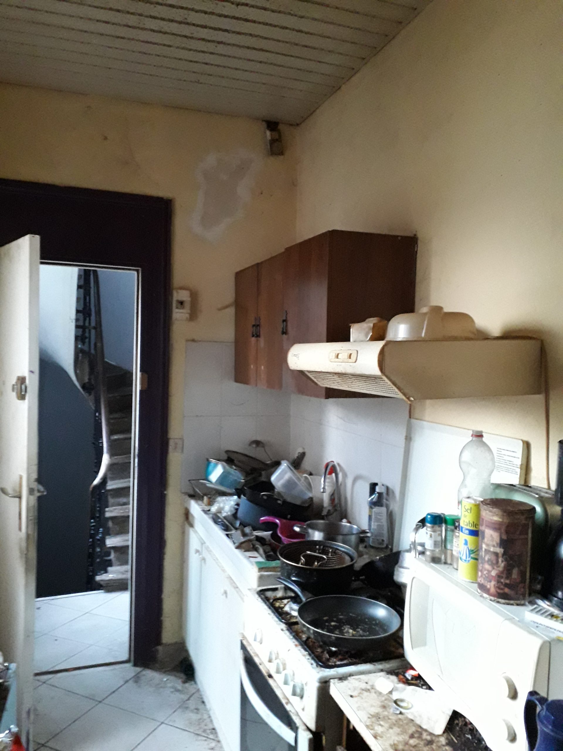 Entreprise de nettoyage après décès à Mantes-la-jolie, Versailles et Plaisir avec SOS DC 20231206 152649 Scaled